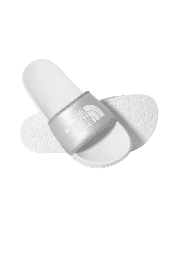 The North Face Base Camp Slide III Metalic Kadın Terlik Gri/Beyaz - THE NORTH FACE (1)