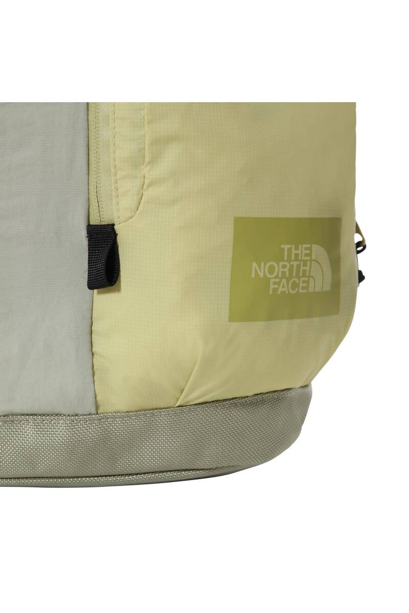 The North Face Mountain Daypack Sırt Çantası Yeşil - 3