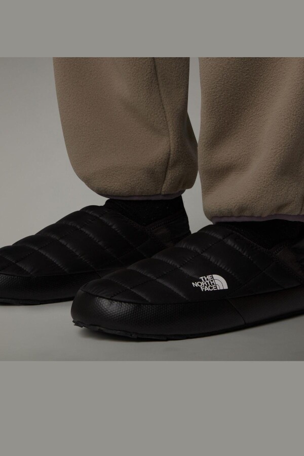 The North Face Thermoball Traction Mule V Erkek Terlik Siyah 