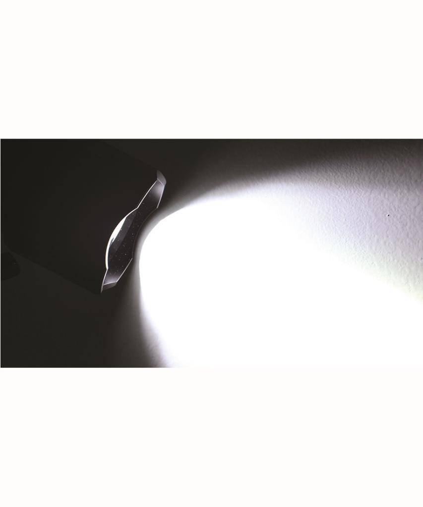 TRUSTFIRE - TR-S700 3800 Flashlight - Lümen Projektör El Feneri - 3